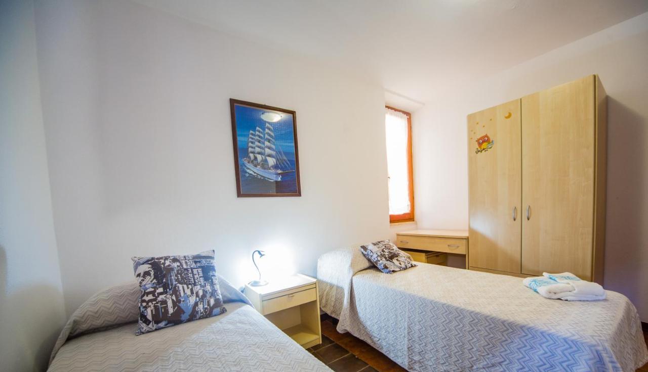 Casa Goletta Soggiorno Per 4 A 2 Minuti Dalla Spiaggia Iunq0334 Cala Gonone Exteriör bild