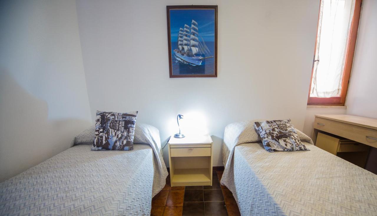 Casa Goletta Soggiorno Per 4 A 2 Minuti Dalla Spiaggia Iunq0334 Cala Gonone Exteriör bild